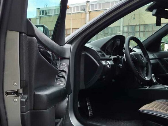 2010 Mercedes-Benz C-Класс 180 BlueEFFICIENCY III (W204), серый, 1150000 рублей - вид 12