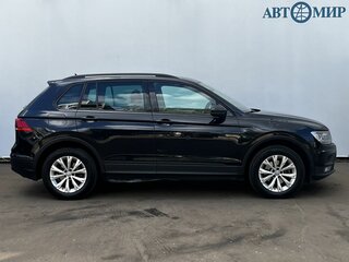 2019 Volkswagen Tiguan II, чёрный, 1565000 рублей, вид 4