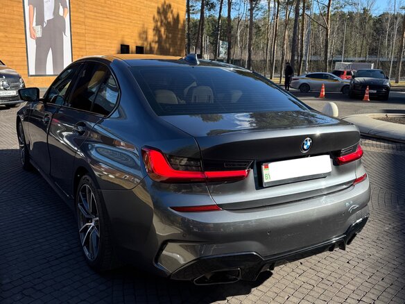 2019 BMW 3 серии 330i xDrive VII (G2x), серый, 3399000 рублей - вид 3
