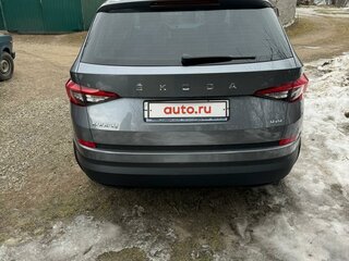 2019 Skoda Kodiaq I, серый, 3000000 рублей, вид 4