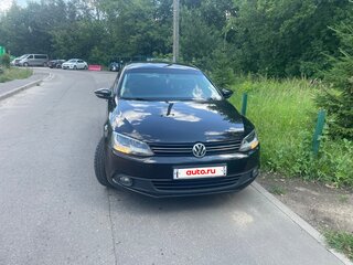 2014 Volkswagen Jetta VI, чёрный, 990000 рублей, вид 3