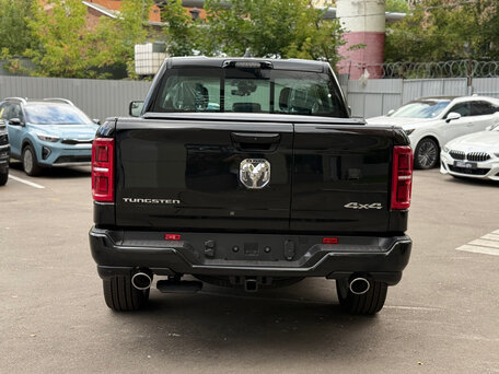 2026 Ram 1500 Crew Cab V Рестайлинг, чёрный, 10250000 рублей, вид 5