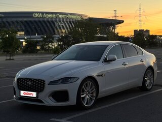 2022 Jaguar XF II Рестайлинг, белый, 5300000 рублей, вид 1