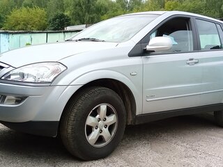 2010 SsangYong Kyron I Рестайлинг, серебристый, 3000000 рублей, вид 2