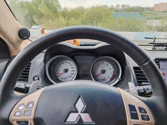2008 Mitsubishi Lancer X, бежевый, 1000000 рублей - вид 17