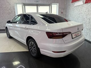 2020 Volkswagen Jetta VII, белый, 1995000 рублей, вид 3