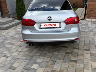 2013 Volkswagen Jetta VI, серебристый, 660000 рублей, вид 4
