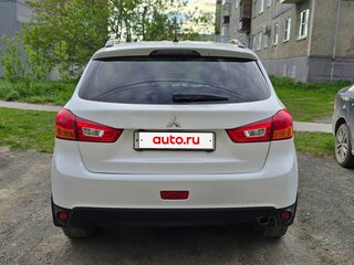 2013 Mitsubishi ASX I Рестайлинг, белый, 1350000 рублей, вид 5