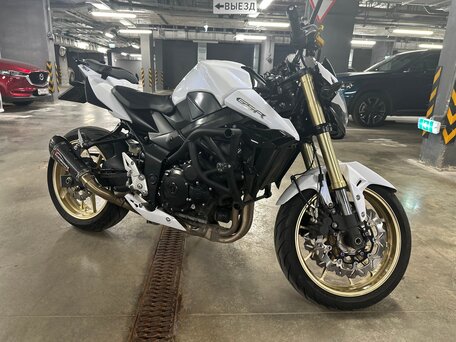 2013 Suzuki GSR 750, белый, 650000 рублей, вид 1