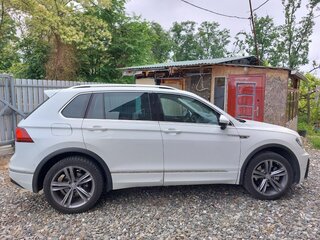 2017 Volkswagen Tiguan II, белый, 3000000 рублей, вид 2