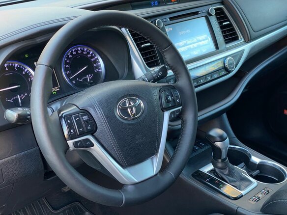 2019 Toyota Highlander III (XU50) Рестайлинг, белый - вид 30