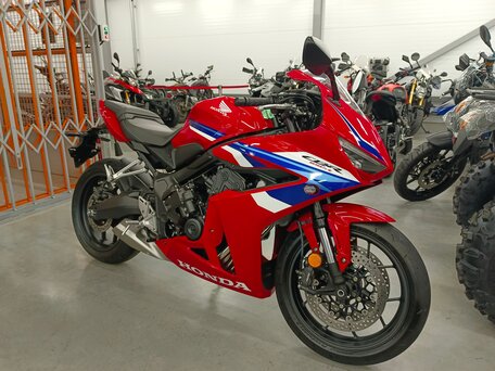 2025 Honda CBR 650R, красный, 1200000 рублей, вид 1