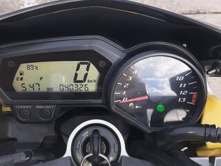 2010 Yamaha FZ1, жёлтый, 700000 рублей, вид 5
