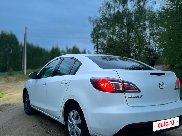 2011 Mazda 3 II (BL) Рестайлинг, белый, 600000 рублей - вид 5