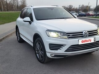 2016 Volkswagen Touareg II Рестайлинг, белый, 3300000 рублей, вид 2