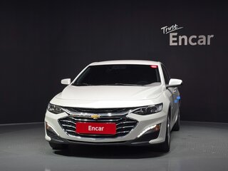 2021 Chevrolet Malibu IX Рестайлинг, белый, 1510000 рублей, вид 4