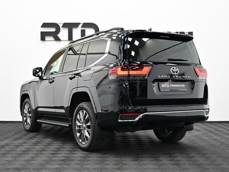 2023 Toyota Land Cruiser 300 Series, чёрный, 10350000 рублей, вид 4