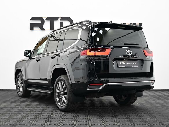 2023 Toyota Land Cruiser 300 Series, чёрный, 9900000 рублей - вид 3