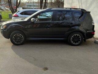 2011 Mitsubishi Outlander II Рестайлинг, чёрный, 870000 рублей, вид 3
