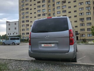 2018 Hyundai H-1 II Рестайлинг 2, серебристый, 3300000 рублей, вид 4