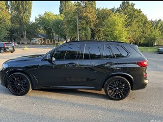 2021 BMW X5 M50d IV (G05/G18), чёрный, 11000000 рублей, вид 4