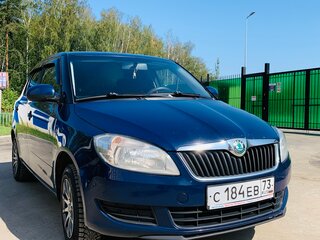 2010 Skoda Fabia II Рестайлинг, синий, 400000 рублей, вид 3