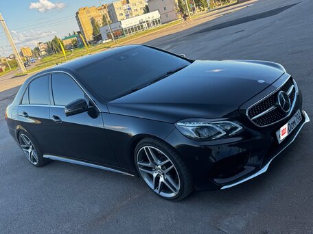 2014 Mercedes-Benz E-Класс 200 IV (W212, S212, C207) Рестайлинг, чёрный, 1690000 рублей, вид 1