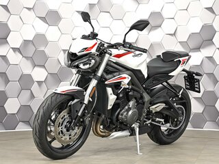 2020 Triumph Street Triple, белый, 799000 рублей, вид 2