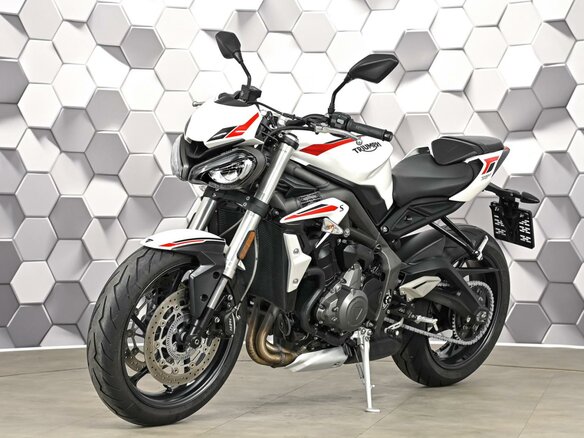 2020 Triumph Street Triple, белый, 799000 рублей - вид 1
