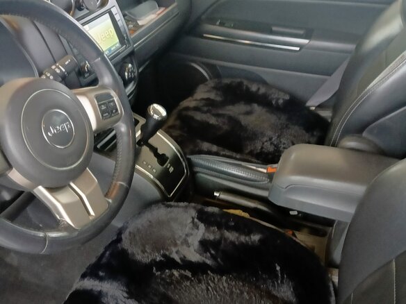 2012 Jeep Liberty (Patriot), серый, 1250000 рублей - вид 9