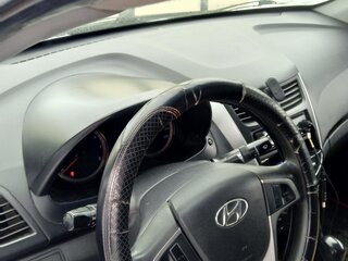 2012 Hyundai Solaris I, серый, 950000 рублей, вид 5