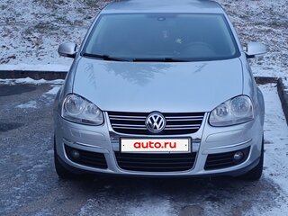 2010 Volkswagen Jetta V, серебристый, 1100000 рублей, вид 3