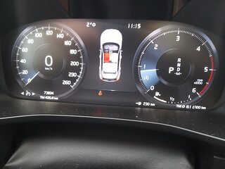 2018 Volvo XC40 I, белый, 3600000 рублей, вид 3