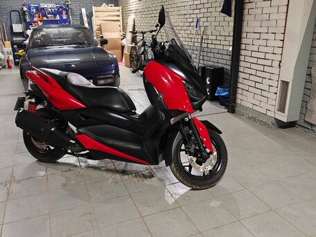 2018 Yamaha XMAX, красный, 460000 рублей, вид 1