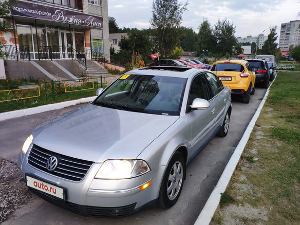 2003 Volkswagen Passat B5 Рестайлинг, серебристый - вид 1