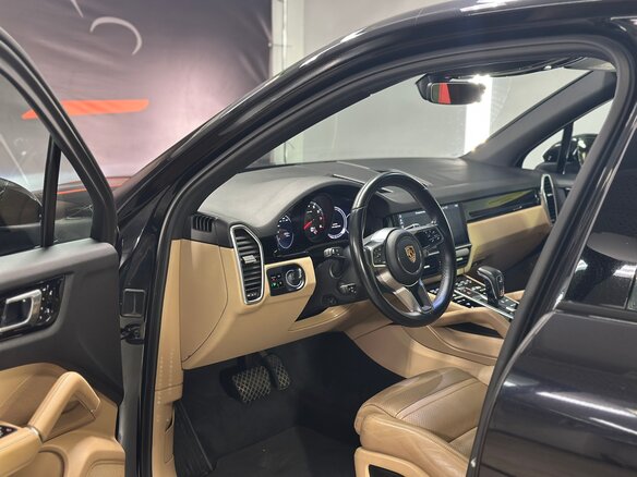 2018 Porsche Cayenne III, чёрный, 5950000 рублей - вид 17