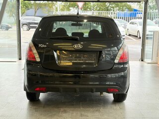 2011 Kia Rio II Рестайлинг, чёрный, 510000 рублей, вид 4