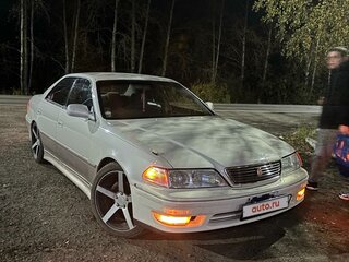 1997 Toyota Mark II VIII (X100), белый, 725000 рублей, вид 2