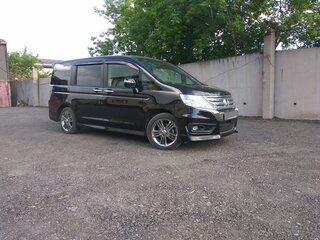 2014 Honda Stepwgn Spada IV Рестайлинг, чёрный, 2500000 рублей, вид 5