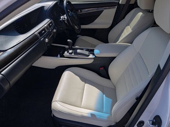 2016 Lexus GS 300h IV Рестайлинг, белый, 3200000 рублей - вид 8
