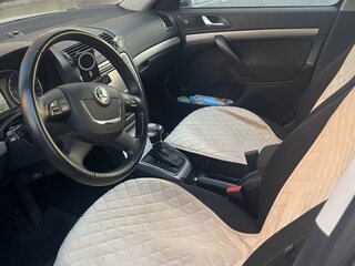 2012 Skoda Octavia II (A5) Рестайлинг, серебристый, 890000 рублей, вид 3