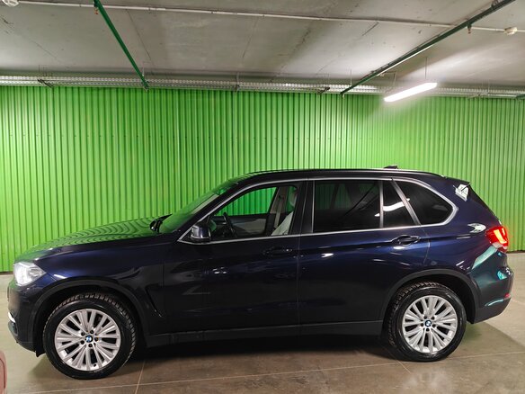 2016 BMW X5 25d III (F15), синий, 3850000 рублей - вид 4
