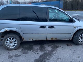 2001 Dodge Caravan 3-speed IV, серебристый, 300000 рублей, вид 3