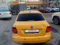 2016 Volkswagen Polo V Рестайлинг, жёлтый, 670000 рублей - вид 4