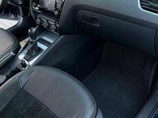 2016 Skoda Octavia III (A7), синий, 2000000 рублей, вид 5