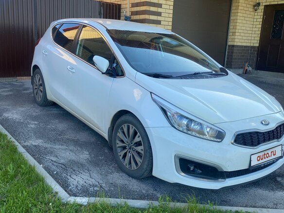 2016 Kia Ceed II Рестайлинг, белый, 1590000 рублей