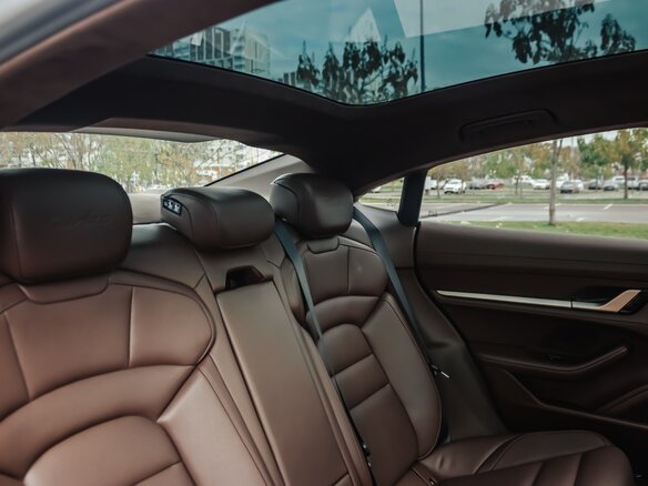 2021 Porsche Taycan Turbo I, белый, 12000000 рублей - вид 14