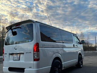 2018 Toyota HiAce H200 Рестайлинг, белый, 3650000 рублей, вид 4