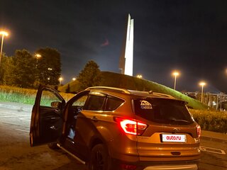 2017 Ford Kuga II Рестайлинг, коричневый, 1600000 рублей, вид 4