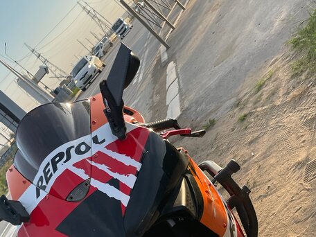 2004 Honda CBR 600RR, оранжевый, 650000 рублей, вид 2